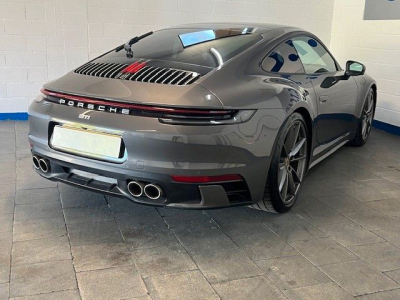 Porsche 992 911 Carrera 4 S - SportDesign Paket - Panorama -VOLL