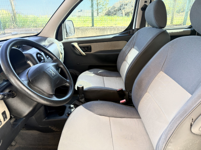 Peugeot Partner 1.4i 75ch Totem Clim