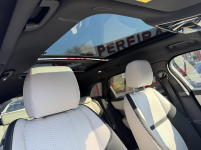 Land-Rover Range Rover Velar NEW MODEL P400 AWD R-DYNAMIC MERIDIAN PANO CUIR NAVI 1 HAND