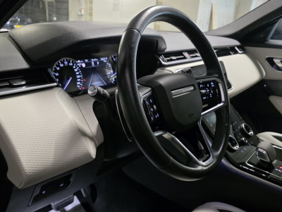 Land-Rover Range Rover Velar NEW MODEL P400 AWD R-DYNAMIC MERIDIAN PANO CUIR NAVI 1 HAND