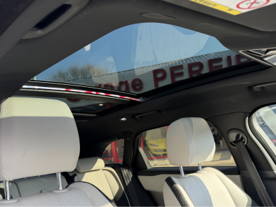 Land-Rover Range Rover Velar NEW MODEL P400 AWD R-DYNAMIC MERIDIAN PANO CUIR NAVI 1 HAND