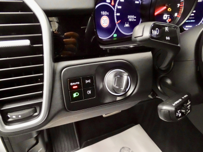 Porsche Cayenne 4.0 TURBO PSCB SPORT DESIGN CARBON APPROVED Hinterradlenkung Roues Directionnels arrière