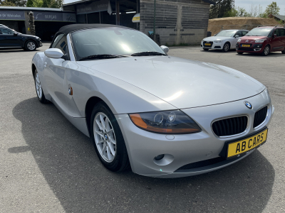BMW Z4 2.2i Roadster Automatik Cuir Xenon PDC