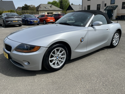 BMW Z4 2.2i Roadster Automatik Cuir Xenon PDC