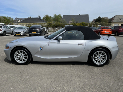 BMW Z4 2.2i Roadster Automatik Cuir Xenon PDC