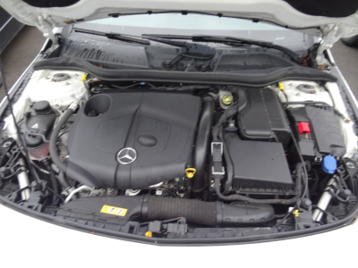 Mercedes-Benz CLA 200 Shooting Brake AMG-LINE