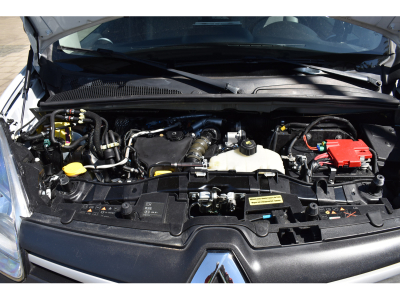 Renault Kangoo MAXI 1,5 DCi 95  8900km comme neuf