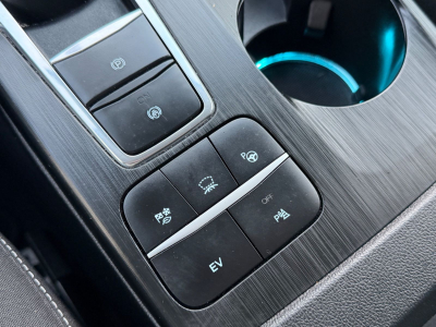 Ford Kuga Plug-In Hybrid Titanium/1.HAND/SCHECKHEFT/