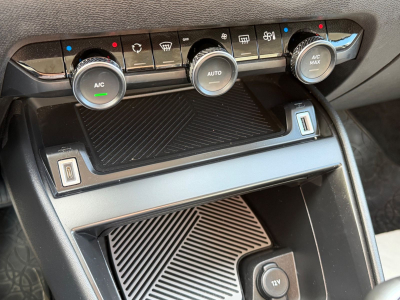 Citroën C4 Lim. Feel/Kamera/