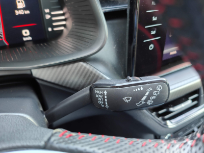 Skoda Kamiq 1.5 TSI MONTE CARLO GPS CAMERA CARPLAY TOIT PANO