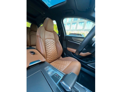 Audi RS6 Avant 4.0 TFSI quattro - AHK - SHD - VOLL