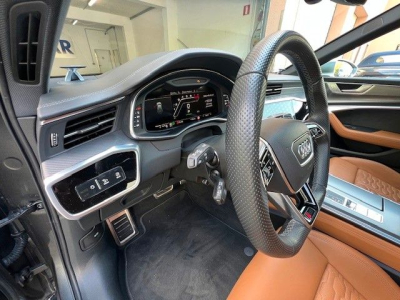 Audi RS6 Avant 4.0 TFSI quattro - AHK - SHD - VOLL
