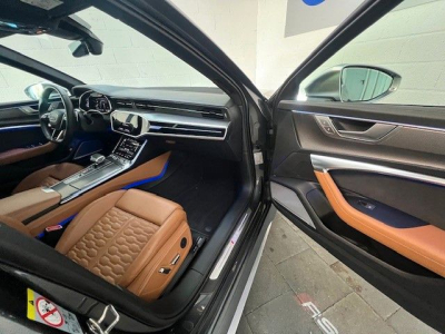 Audi RS6 Avant 4.0 TFSI quattro - AHK - SHD - VOLL