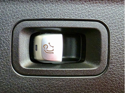 Mercedes-Benz GLC 200 COUPE AMG LINE BURMESTER PANO CUIR NAVI 1 HAND