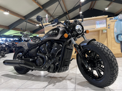 Indian Scout Bobber Ltd + Tech Heavy Metal