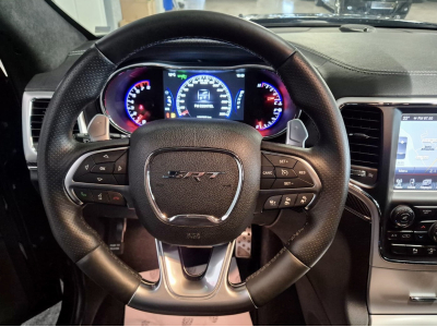 Jeep Grand Cherokee 6.4l V8 HEMI SRT NAVI CUIR PANO 1 HAND