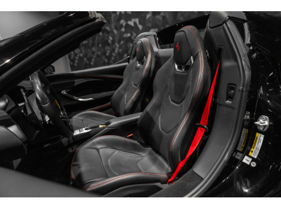 Ferrari 296 GTS NERO DS 1250 V6 BI-TURBO