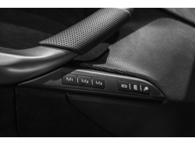 Ferrari 296 GTS NERO DS 1250 V6 BI-TURBO