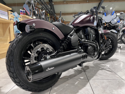 Indian Scout Bobber Maroon Metallic Smoke