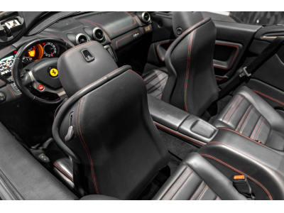 Ferrari California 4.3 V8 - NERO DAYTONA