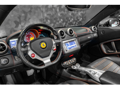Ferrari California 4.3 V8 - NERO DAYTONA
