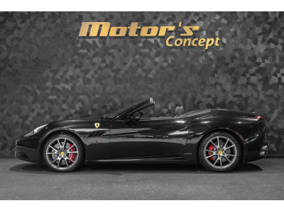 Ferrari California 4.3 V8 - NERO DAYTONA