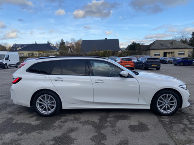 BMW 318 318d A G21 Touring - ACC - Keyless - Head up Display