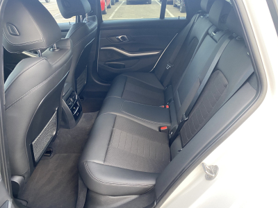 BMW 318 318d A G21 Touring - ACC - Keyless - Head up Display