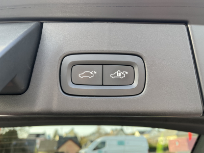 Volvo V90 B4 D 4x4 Geartronic R-Design Pano