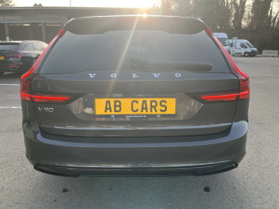 Volvo V90 B4 D 4x4 Geartronic R-Design Pano