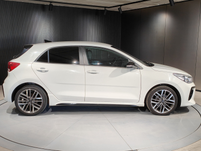 Kia Rio 1.0 T-GDI GT-LINE CLIM SIEGES + VOLANT CHAUFF CARPLAY