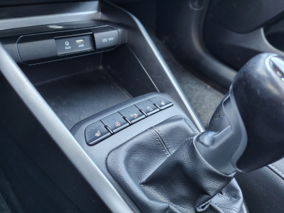 Kia Rio 1.0 T-GDI GT-LINE CLIM SIEGES + VOLANT CHAUFF CARPLAY