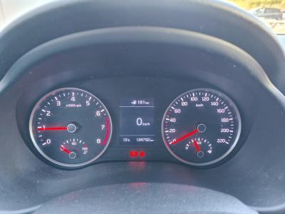 Kia Rio 1.0 T-GDI GT-LINE CLIM SIEGES + VOLANT CHAUFF CARPLAY