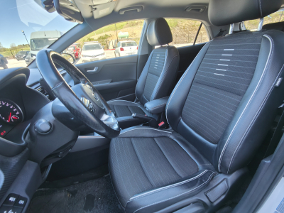 Kia Rio 1.0 T-GDI GT-LINE CLIM SIEGES + VOLANT CHAUFF CARPLAY