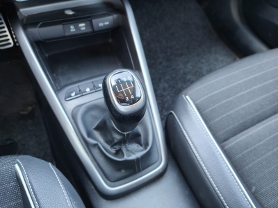 Kia Rio 1.0 T-GDI GT-LINE CLIM SIEGES + VOLANT CHAUFF CARPLAY