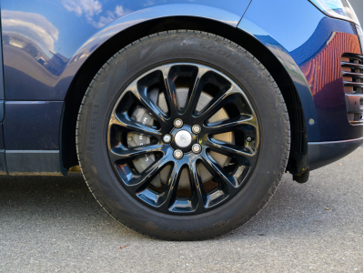 Land-Rover Range Rover P400E Hybrid VOGUE
