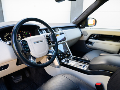 Land-Rover Range Rover P400E Hybrid VOGUE