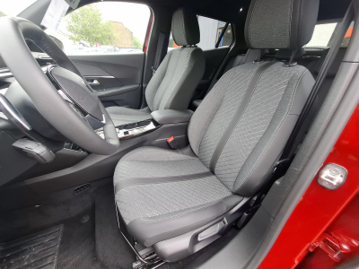 Peugeot 2008 1.2 Hybrid 145 Allure e-DCS6