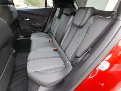Peugeot 2008 1.2 Hybrid 145 Allure e-DCS6