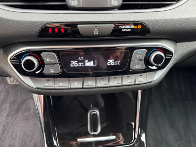 Hyundai i30 1.5 T-GDI 140 DCT Trend +