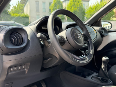 Toyota Aygo X Play/ Kamera / Klima /