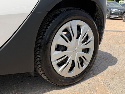 Toyota Aygo X Play/ Kamera / Klima /
