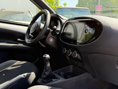 Toyota Aygo X Play/ Kamera / Klima /