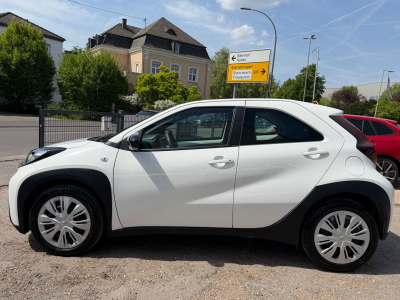 Toyota Aygo X Play/ Kamera / Klima /