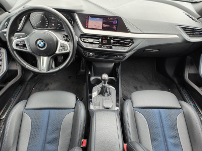 BMW 118 118I PACK M GPS CAMERA CARPLAY SIEGES CHAUFFANTS