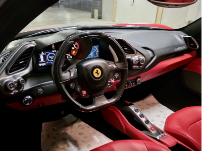 Ferrari 488 GTB LIFT LED CAMERA NAVI 12 Months Garantie