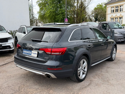 Audi A4 Allroad quattro 45 TFSI 180 KW / Pano /