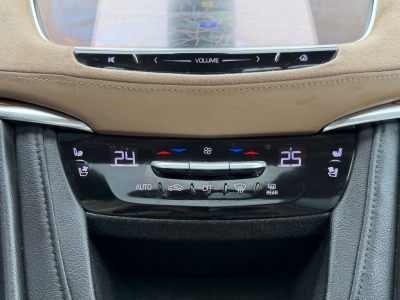Cadillac XT5 Platinum AWD