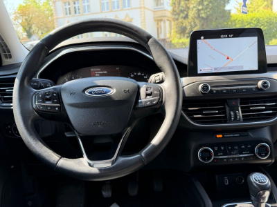 Ford Focus Lim. Titanium/1.HAND/65000KM/