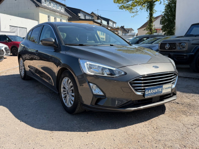 Ford Focus Lim. Titanium/1.HAND/65000KM/